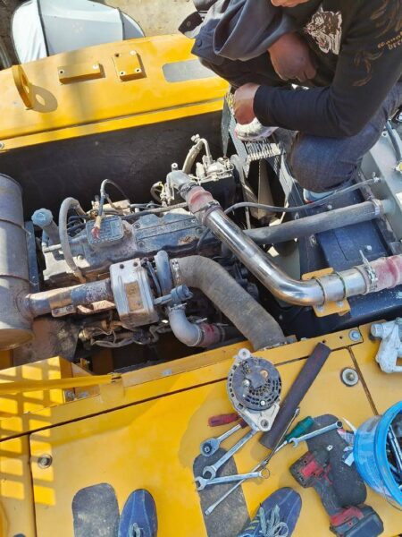 Close-up of HBXG SD7 bulldozer engine