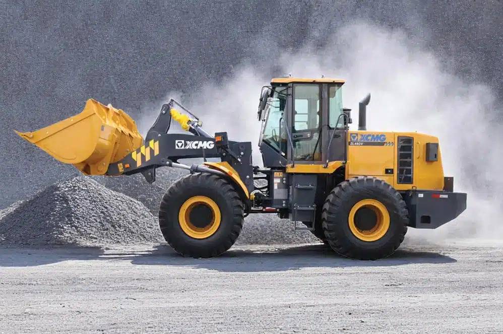 XCMG yellow wheel loader dumping material